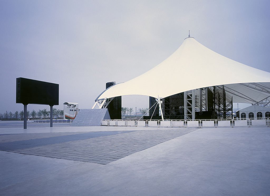 Atap Kanopi Membrane: Solusi Tahan Lama dan Efisien